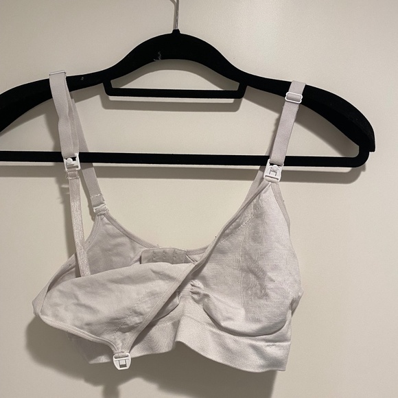 Motherhood Maternity Nursing Bra - Picture 2 of 3